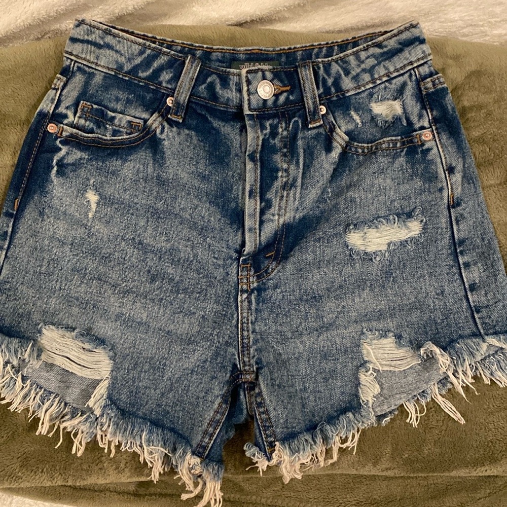 Wild Fable Distressed High Rise Raw Hem Denim Cutoff Shorts Size 0